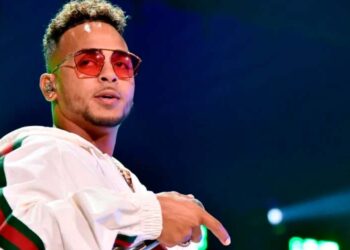 Ozuna entrena boxeo con Floyd Mayweather Jr