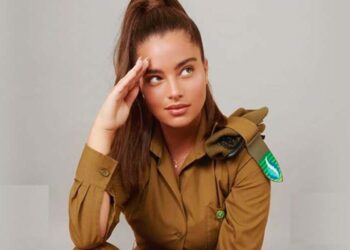 Noa Kirel, la cantante israelí que es soldado de las FDI