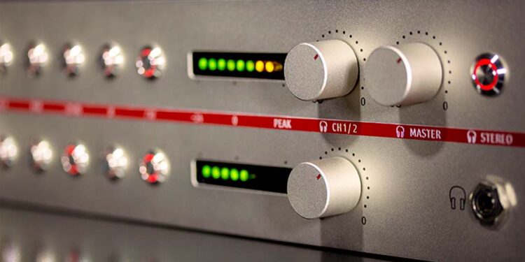 Neumann presenta su nuevo preamplificador V 402