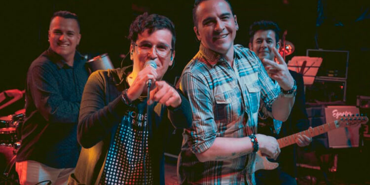 Charly & Willy y La Bandaparranda firma con la disquera "STEEL MUSIC ENTERTAINMENT" en Miami