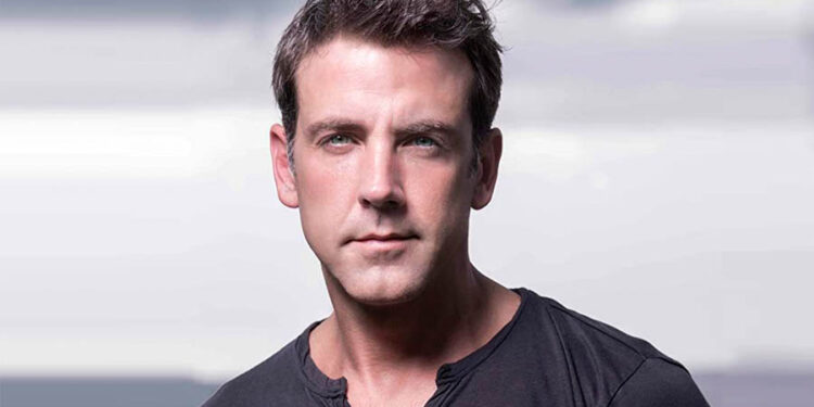 Carlos Ponce, se une a la plataforma Artistas360 de AIRE Radio Networks