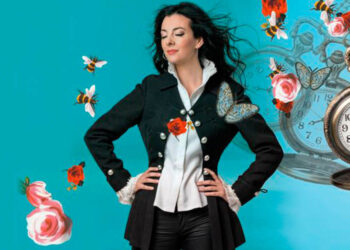 Rachelle Bentley presenta su nuevo disco "Out of the Blue"