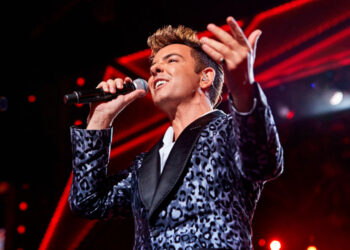 El cantante Juan Ricondo regresa con el sencillo «Solo pienso en ti 20/20»