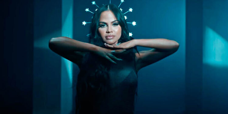 Natti Natasha y Anuel AA se unen a Myke Towers para el remix de 'Diosa'