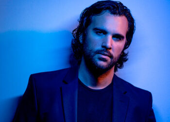 Juan Pablo Di Pace por primera vez en español, presentando "TE SENTI"