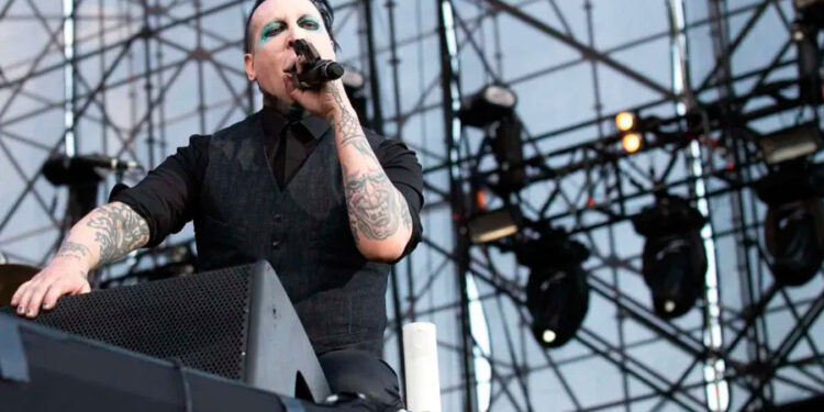 Marilyn Manson es despedido de su disquera tras acusaciones de Evan Rachel Wood