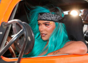 Las dos caras de Karol G en ‘KG0516’: la mujer fatal y la romántica empedernida