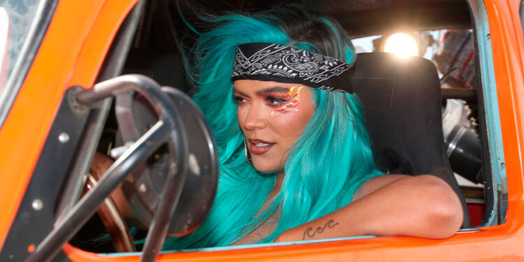 Las dos caras de Karol G en ‘KG0516’: la mujer fatal y la romántica empedernida