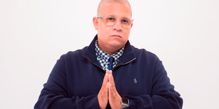 La leyenda musical puertorriqueña, Héctor Delgado, envía un importante mensaje a la juventud