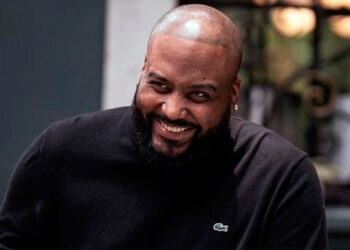 Max Escobar portada en Música is life