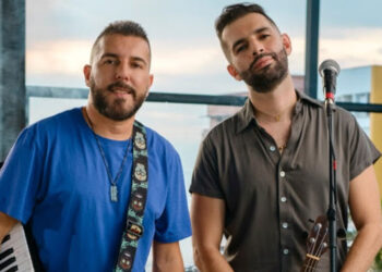 Con una innovadora propuesta de pop urbano, Alkilados presenta "AY BB"