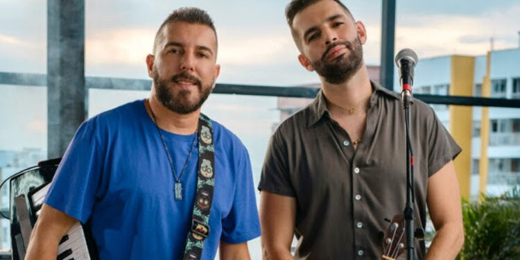 Con una innovadora propuesta de pop urbano, Alkilados presenta "AY BB"