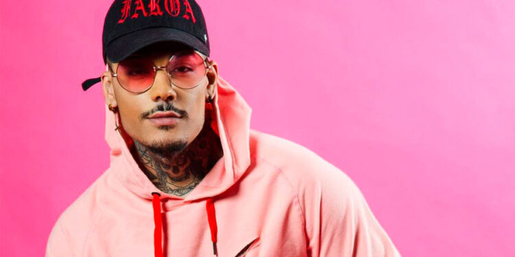 FAROA, se lanza a la escena musical con "OTRO NIVEL"