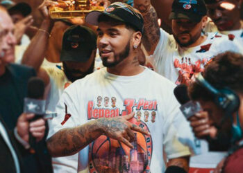 Anuel AA lanza “LEYENDA” como una serie conceptual de vídeos musicales