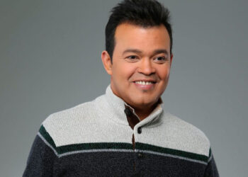 "En Esta Navidad" con Alex Bueno