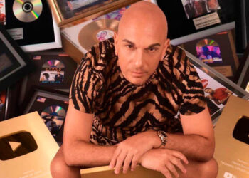 Otros 8 discos de Platino y 8 de Oro, para Planet Records