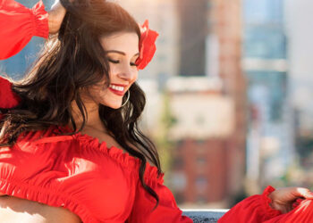 Mayra Veronica se prepara a unir al mundo por medio del baile- con su vibrante e infeccioso nuevo sencillo Tropical titulado «VEN»