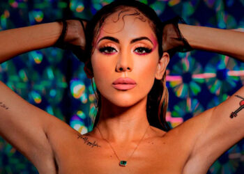 Esther Anaya portada en Música is life