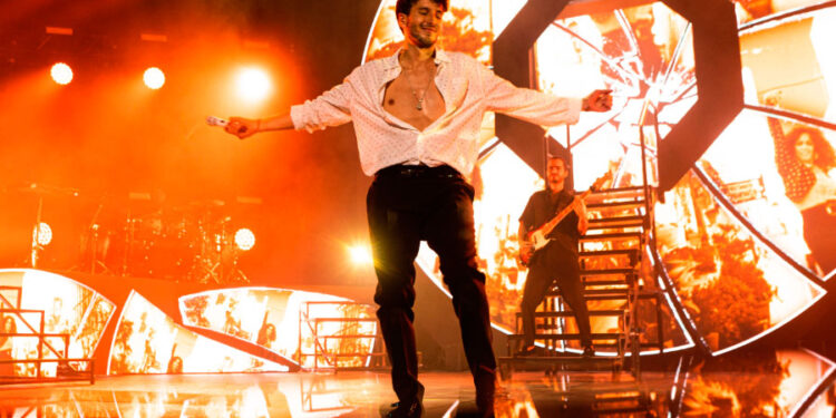 Sebastián Yatra culmina su gira Dharma Tour en México con un gran cierre en Puebla y se prepara para el arranque se esta gira en España.