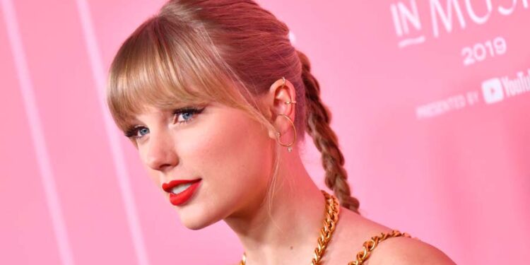 Taylor Swift está trabajando en un nuevo álbum más experimental y romántico