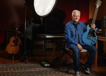 El aclamado productor, compositor, músico y educador se asocia con Gibson