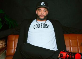 JT The Producer droos new single, “ELECTRIC LOVE”