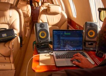 KRK revela el nuevo sistema de monitores portátil GoAux