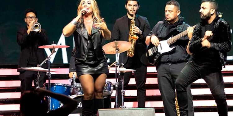 La cantautora Melina León reaparece en el Teletón de Costa Rica 2022