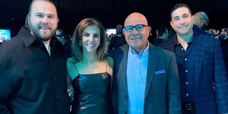 Billboard incluye a Henry Cárdenas, CEO de CMN, en la lista de los 100 ejecutivos más importantes de la música