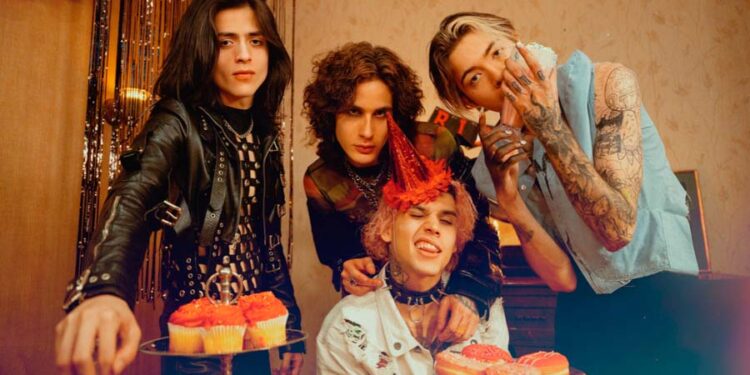 WIPLASH solidifica su posición como una de las bandas latinas más provocativas de la actualidad con “ADICTOS”