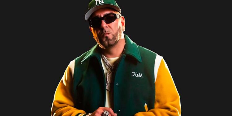 MC Ceja estrena “QUÉ AGUACERO”