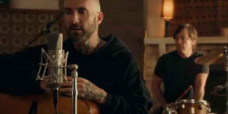 Video oficial de "MIDDLE GROUND" de Maroon 5 ya disponible