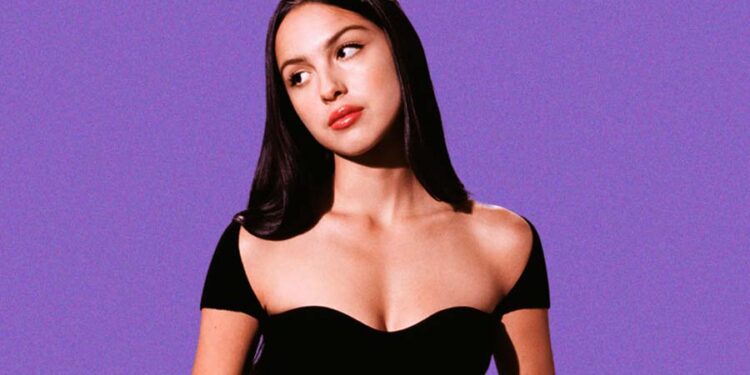 Olivia Rodrigo reniega de las señales que le manda el universo en 'Bad idea right?', su nuevo sencillo