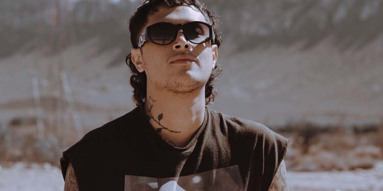 Roger Rogerz Closes The Year With Another Sad Corrido "Valabasas"
