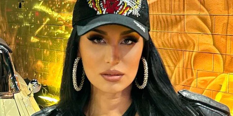 Victoria La Mala portada en Música is life