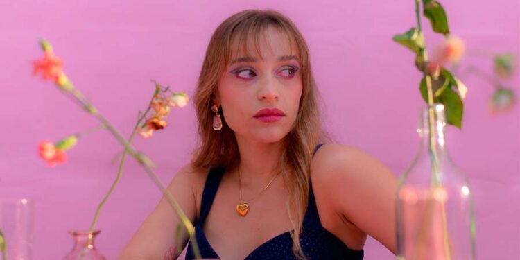 Lucía Alegría llega a MusicHunters con su colorida y vital propuesta
