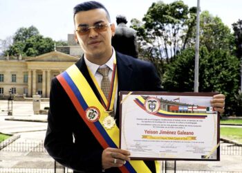 YEISON JIMÉNEZ, condecorado por el congreso de Colombia como "ARTISTA EJEMPLO DE VIDA 2023"