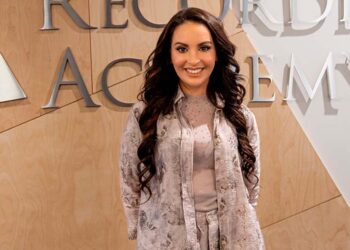 Kitty Soucre miembro de la Academia Latina de Grabación “Latin Grammy”