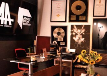 “ART HOUSE ACADEMY” busca apoyar a profesionales de la música con el nuevo diplomado en MUSIC MANAGEMENT