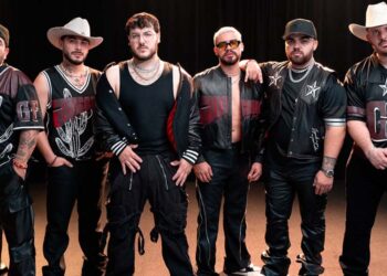 Grupo Frontera entrega homenaje apasionado en pista sentimental “HECHA PA’ MÍ”