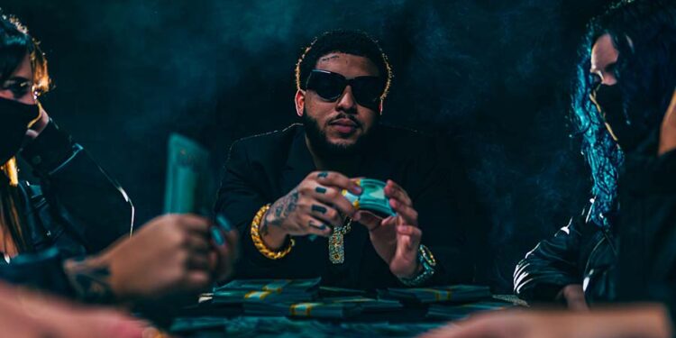 Cdobleta revoluciona el trap con su innovador sencillo "C.Y.B.E.R"