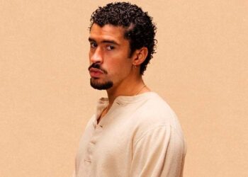 ‘Debí Tirar Más Fotos’ de Bad Bunny asciende al No. 1 del Billboard 200