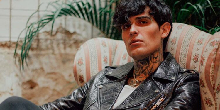 Adriel Favela desata el electrizante y desafiante álbum "ORIGEN"