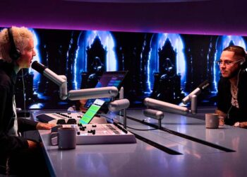 ROA debuta en Apple Music 1 Radio en ‘THE TRAVIS MILLS SHOW’