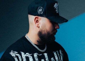 Abraham Vázquez Presents "Ta' Cabrón," The Most Intimate Song From His New Album Los Bandidos Tambíen Lloran