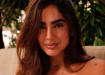 Isabella Ladera, portada en Música is life