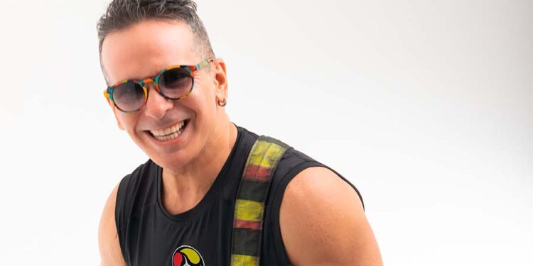 Ronald Punch hace una declaración de amor, respeto y reconocimiento con “Mujer, mujer”