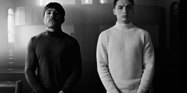 Peso Pluma y Tito Double P revelan su icónico álbum colaborativo DINASTÍA