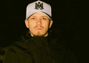 Mauro Light It Up firma con Universal Music Latino y presenta “APARIENCIAS” junto a Jovaan y El Clooy